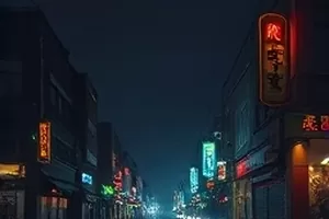 午后阳台上玻璃杯折射出琥珀色光斑,落在木桌的纹理上